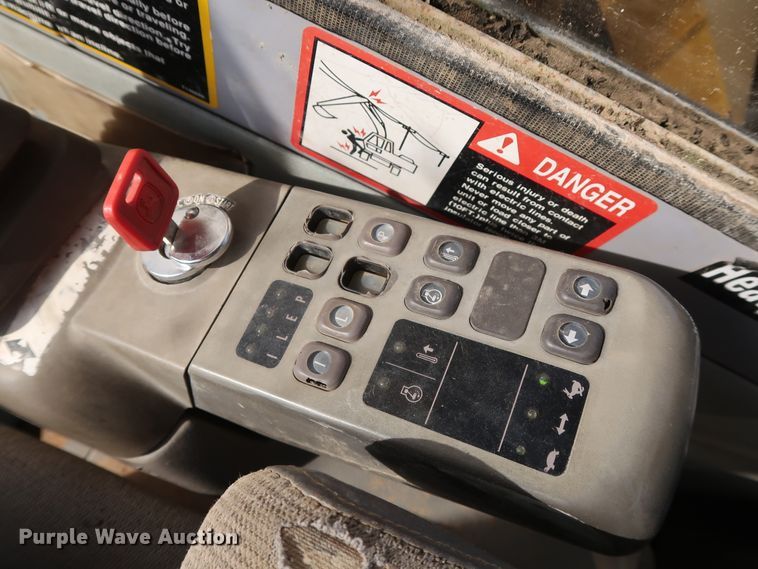 image for item DH0752 1994 John Deere 190E mini excavator