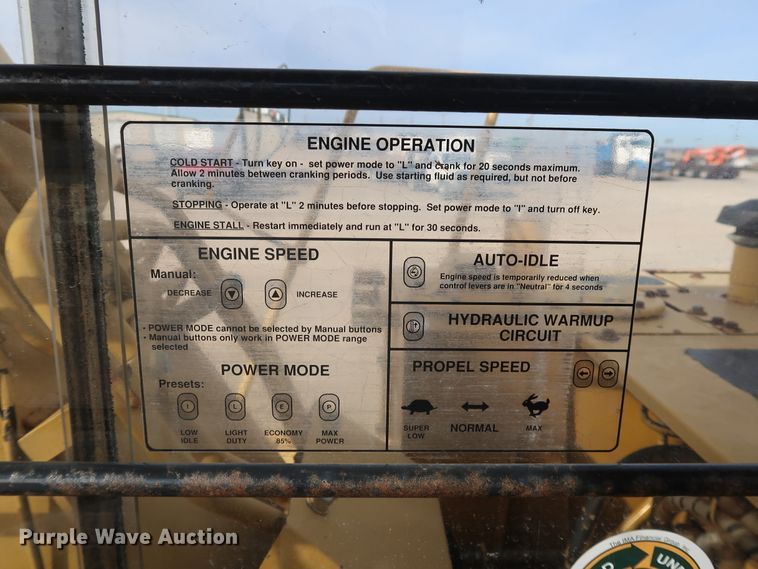 image for item DH0752 1994 John Deere 190E mini excavator