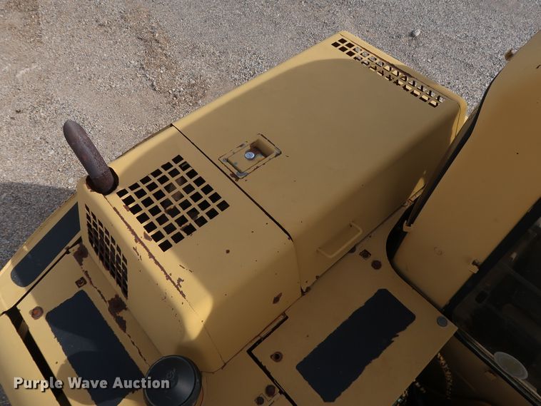 image for item DH0752 1994 John Deere 190E mini excavator