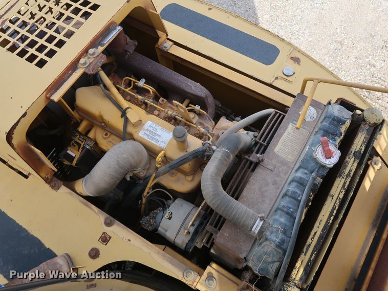 image for item DH0752 1994 John Deere 190E mini excavator