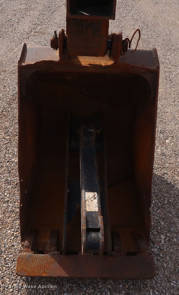 image for item DH0752 1994 John Deere 190E mini excavator