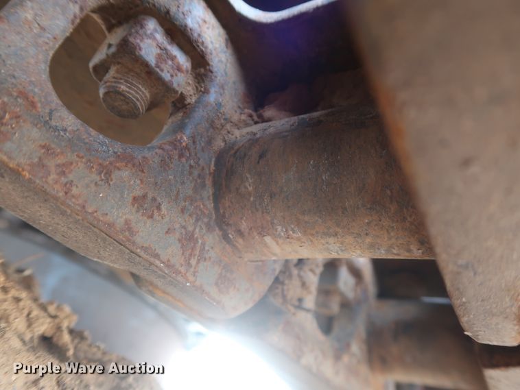 image for item DH0752 1994 John Deere 190E mini excavator