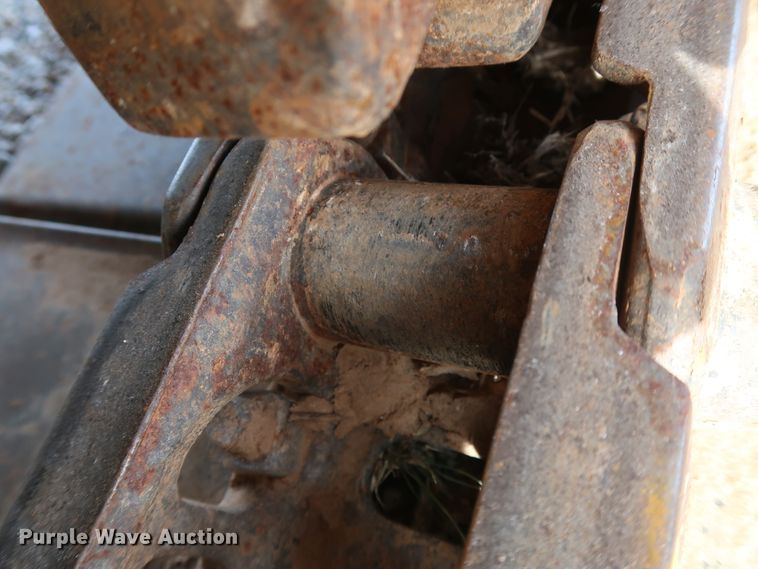 image for item DH0752 1994 John Deere 190E mini excavator