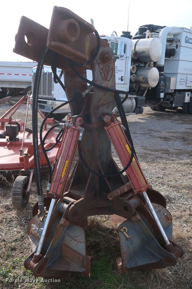 image for item DH0755 Pemberton 13207JP690B3X-OP excavator grapple
