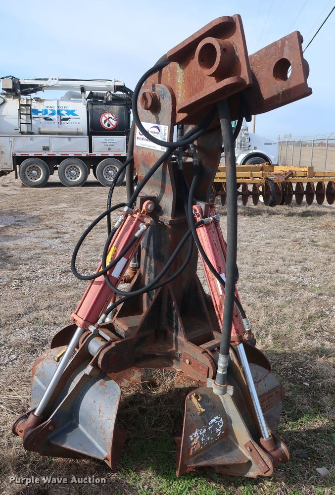 image for item DH0755 Pemberton 13207JP690B3X-OP excavator grapple