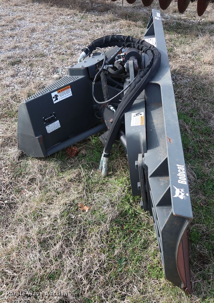 image for item DH0756 2010 Bobcat 96 skid steer dozer blade