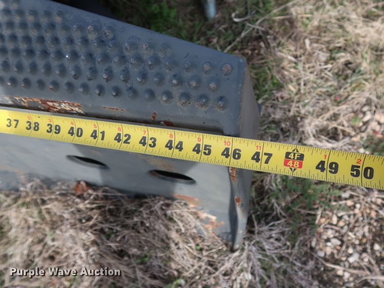 image for item DH0756 2010 Bobcat 96 skid steer dozer blade