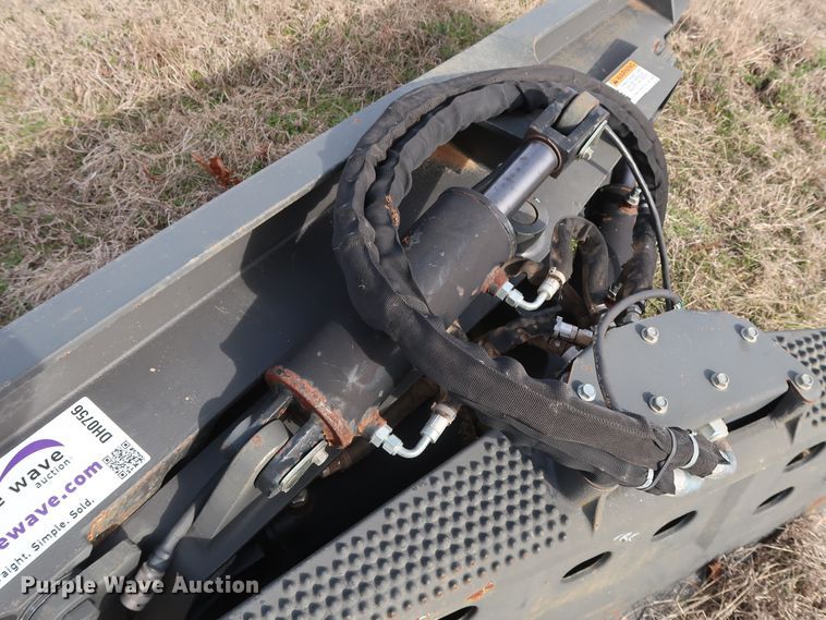 image for item DH0756 2010 Bobcat 96 skid steer dozer blade