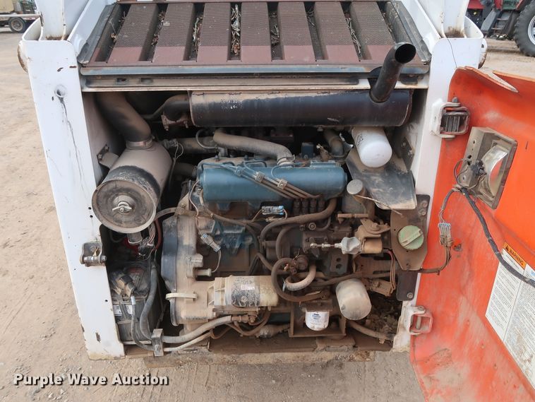 image for item DH0758 2001 Bobcat 773 skid steer