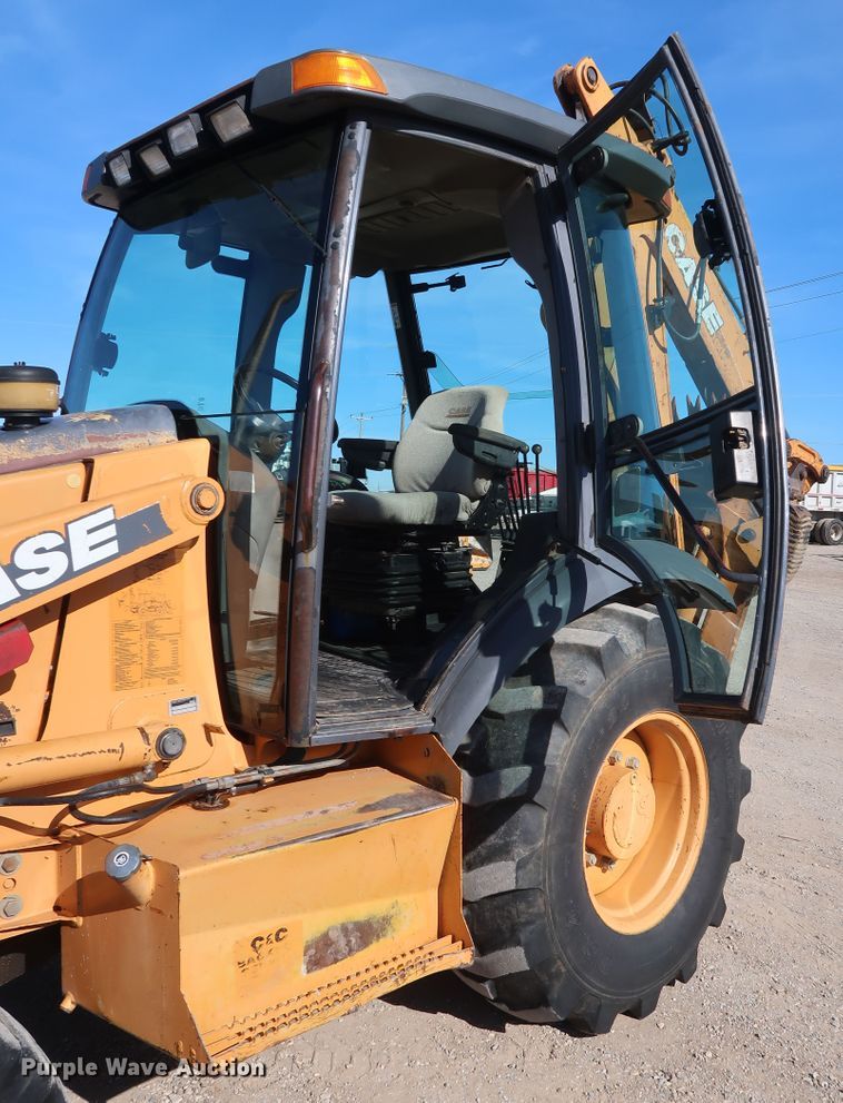 image for item DH0788 2001 Case 580M backhoe