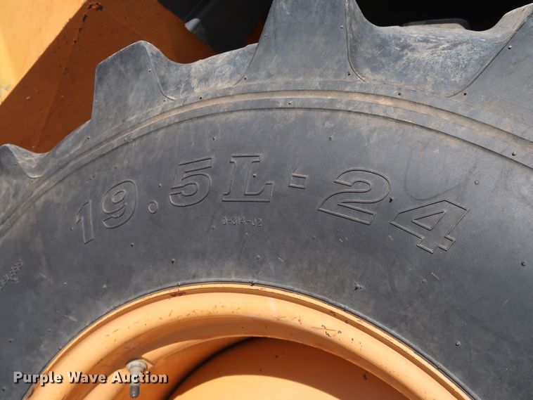 image for item DH0788 2001 Case 580M backhoe