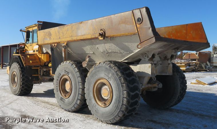 image for item DH1687 1996 Volvo A35C haul truck