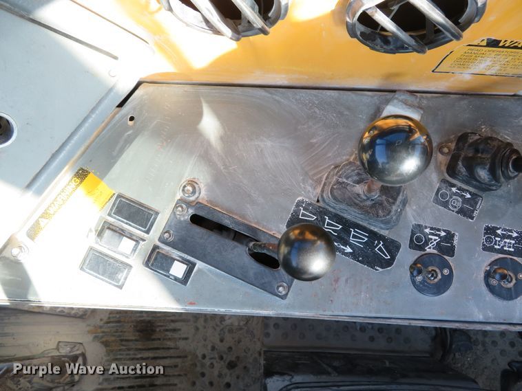 image for item DH1687 1996 Volvo A35C haul truck