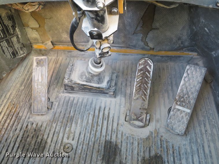 image for item DH1687 1996 Volvo A35C haul truck