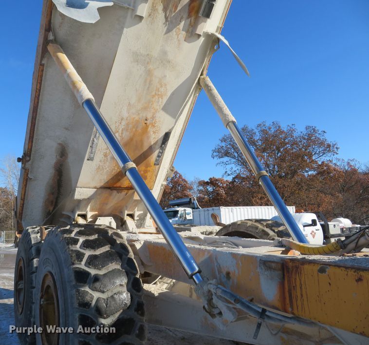 image for item DH1687 1996 Volvo A35C haul truck