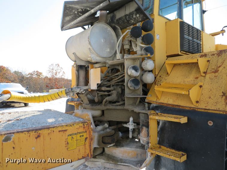 image for item DH1687 1996 Volvo A35C haul truck