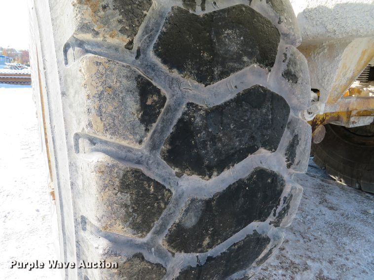 image for item DH1687 1996 Volvo A35C haul truck