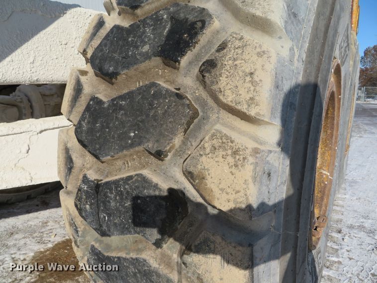 image for item DH1687 1996 Volvo A35C haul truck