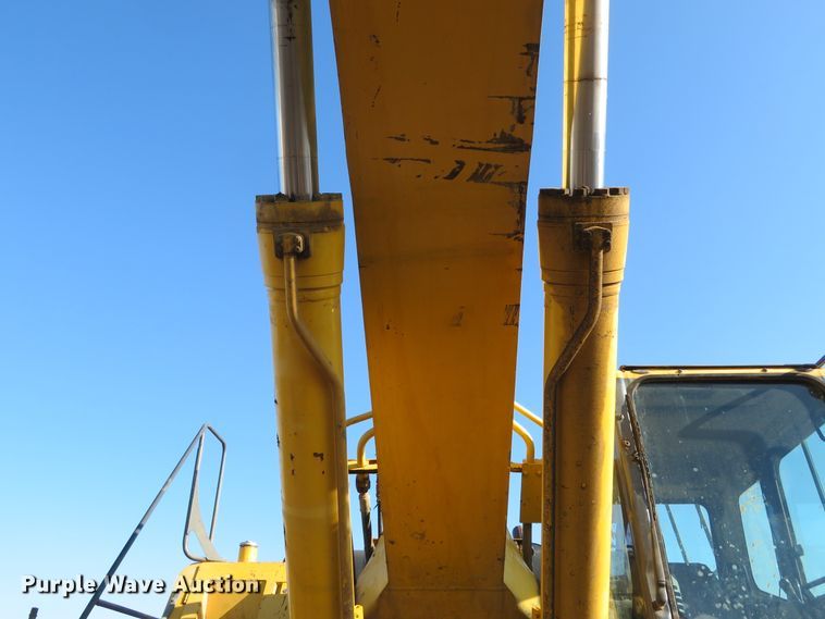 image for item DH1692 2008 Komatsu PC600LC-8 excavator