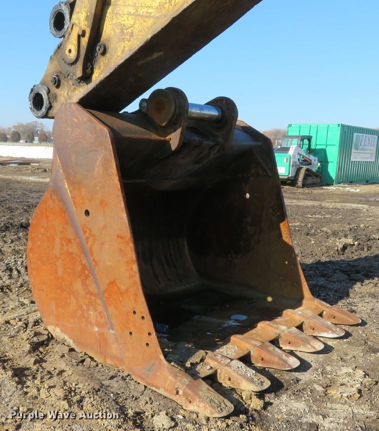 image for item DH1692 2008 Komatsu PC600LC-8 excavator