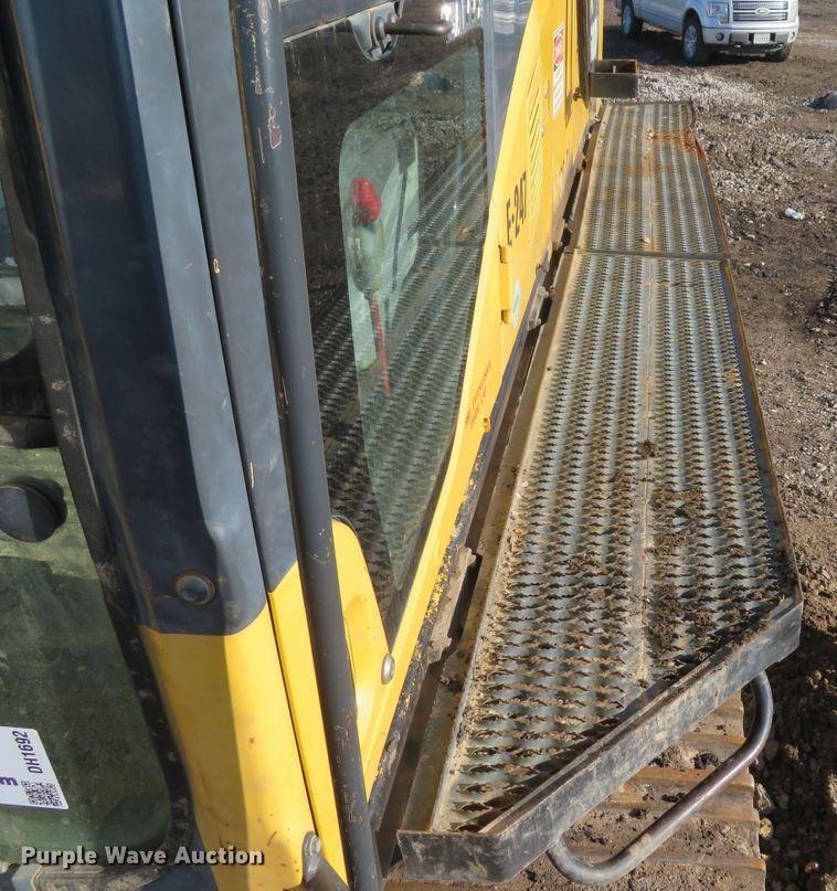 image for item DH1692 2008 Komatsu PC600LC-8 excavator