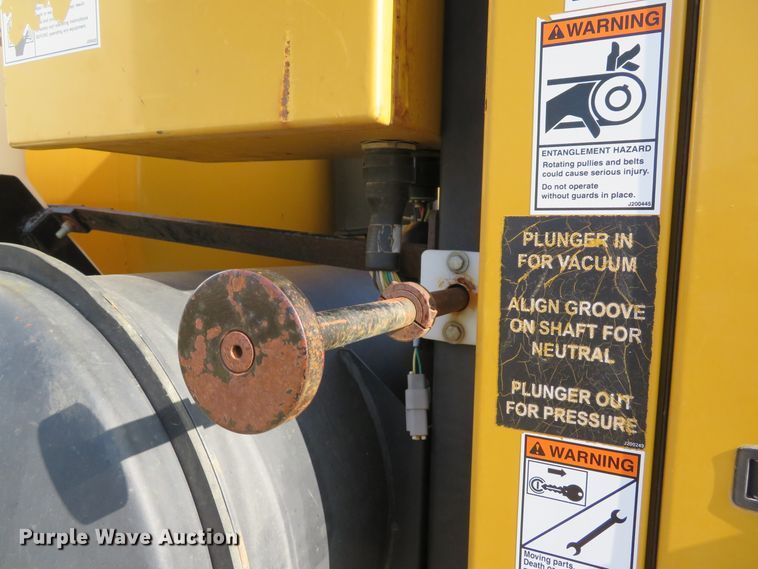image for item DH1695 2015 Vermeer VX50-800 vacuum excavator