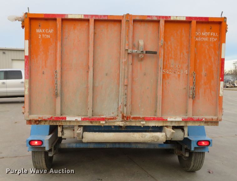 image for item DH1743 2007 Region Welding 14000-SDT roll-off dumpster trailer