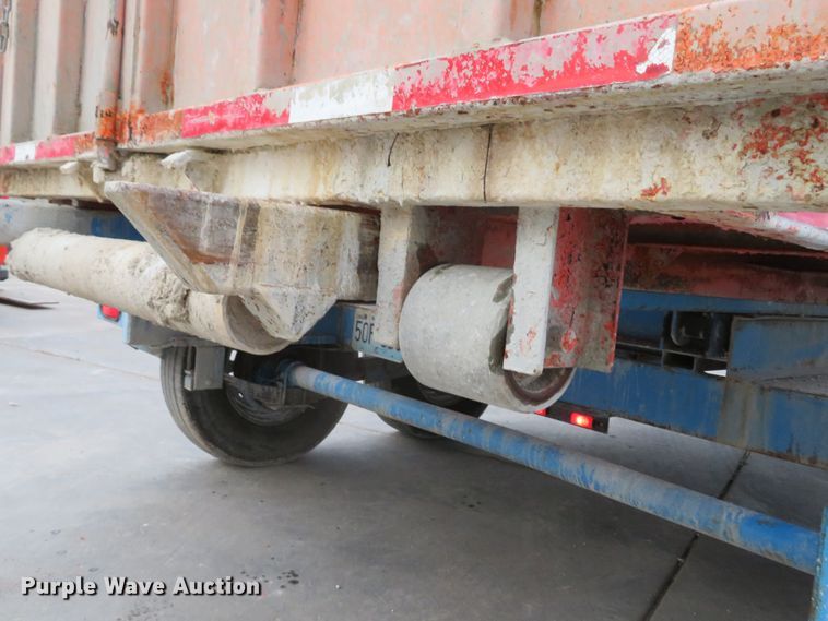 image for item DH1743 2007 Region Welding 14000-SDT roll-off dumpster trailer