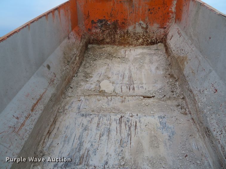 image for item DH1743 2007 Region Welding 14000-SDT roll-off dumpster trailer