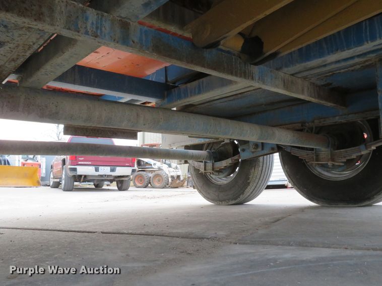 image for item DH1743 2007 Region Welding 14000-SDT roll-off dumpster trailer