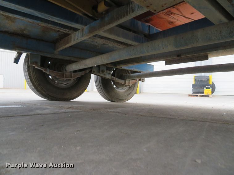 image for item DH1743 2007 Region Welding 14000-SDT roll-off dumpster trailer