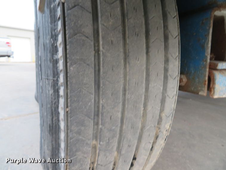 image for item DH1743 2007 Region Welding 14000-SDT roll-off dumpster trailer