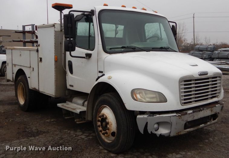 image for item DH2248 2004 Freightliner Business Class M2 utility bed truck