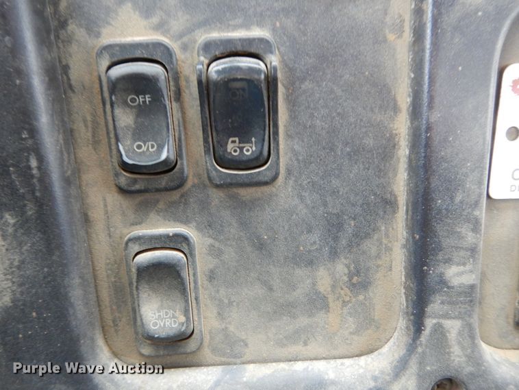 image for item DH2248 2004 Freightliner Business Class M2 utility bed truck