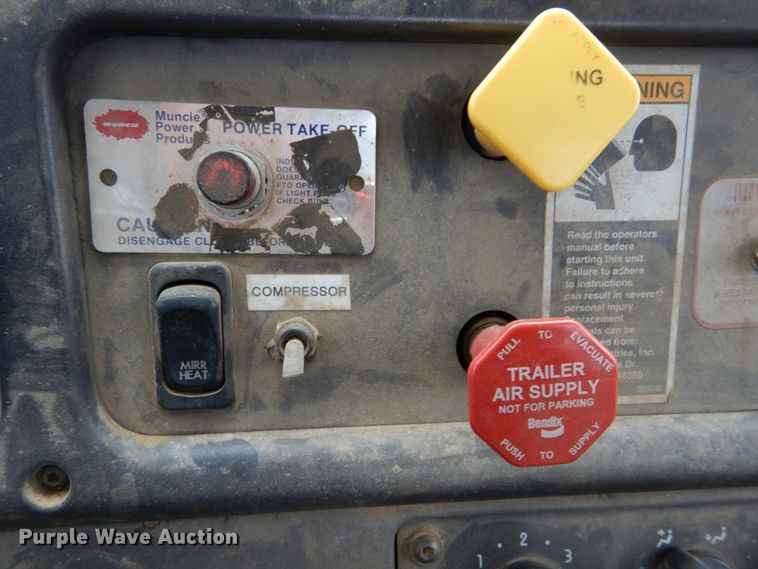 image for item DH2248 2004 Freightliner Business Class M2 utility bed truck