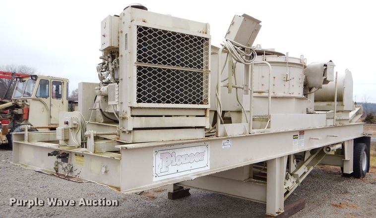 image for item DH4265 Pioneer 66DV-30TEC impact crusher