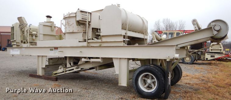 image for item DH4265 Pioneer 66DV-30TEC impact crusher