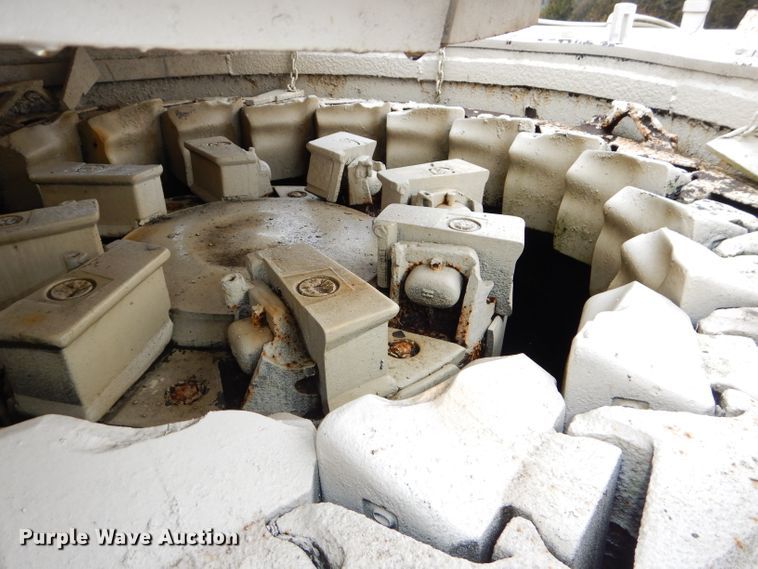 image for item DH4265 Pioneer 66DV-30TEC impact crusher