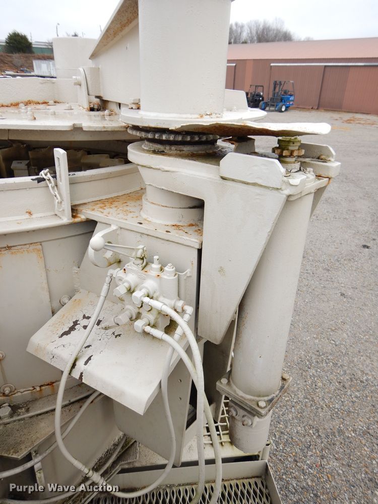 image for item DH4265 Pioneer 66DV-30TEC impact crusher