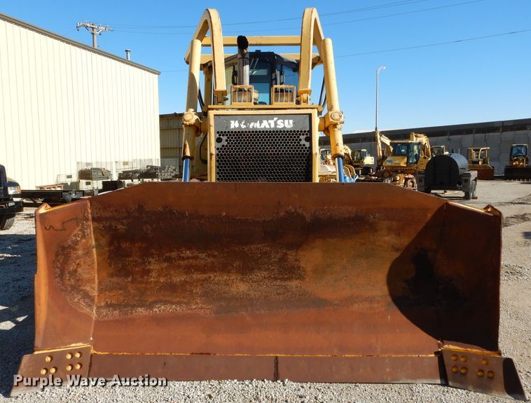 image for item DH4270 2005 Komatsu D65EX-15 dozer