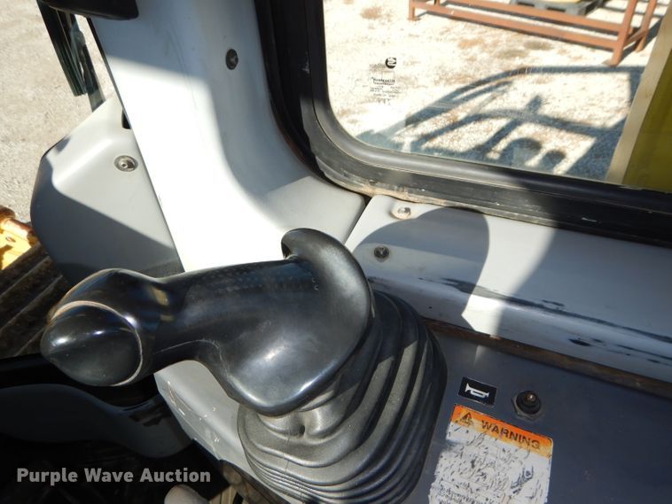 image for item DH4270 2005 Komatsu D65EX-15 dozer