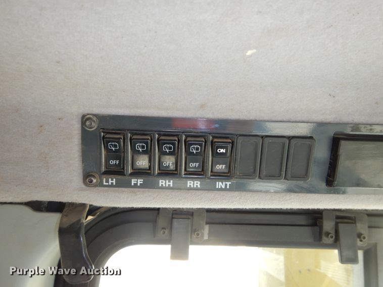 image for item DH4270 2005 Komatsu D65EX-15 dozer