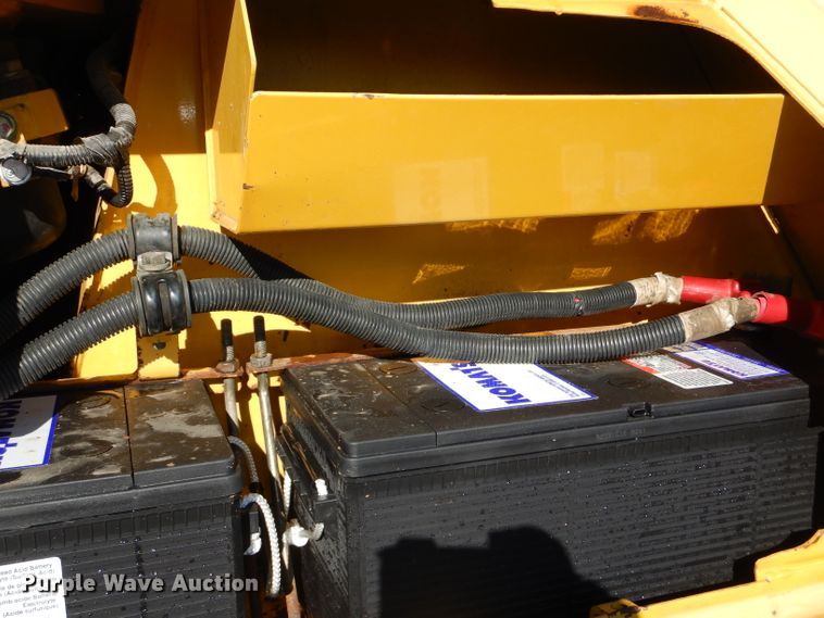 image for item DH4270 2005 Komatsu D65EX-15 dozer