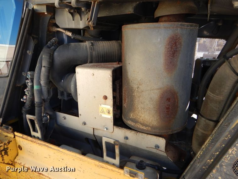 image for item DH4270 2005 Komatsu D65EX-15 dozer