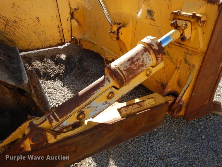 image for item DH4270 2005 Komatsu D65EX-15 dozer