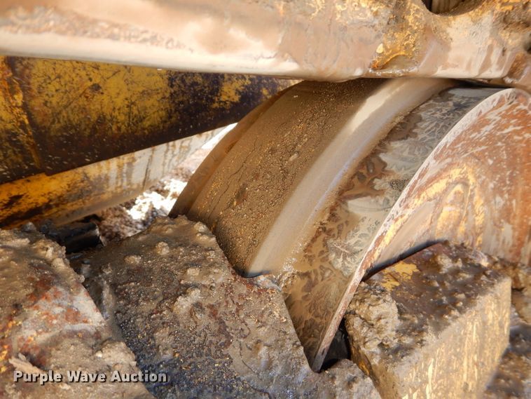 image for item DH4270 2005 Komatsu D65EX-15 dozer