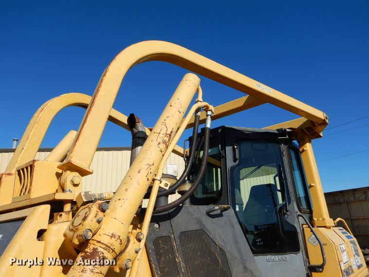 image for item DH4270 2005 Komatsu D65EX-15 dozer