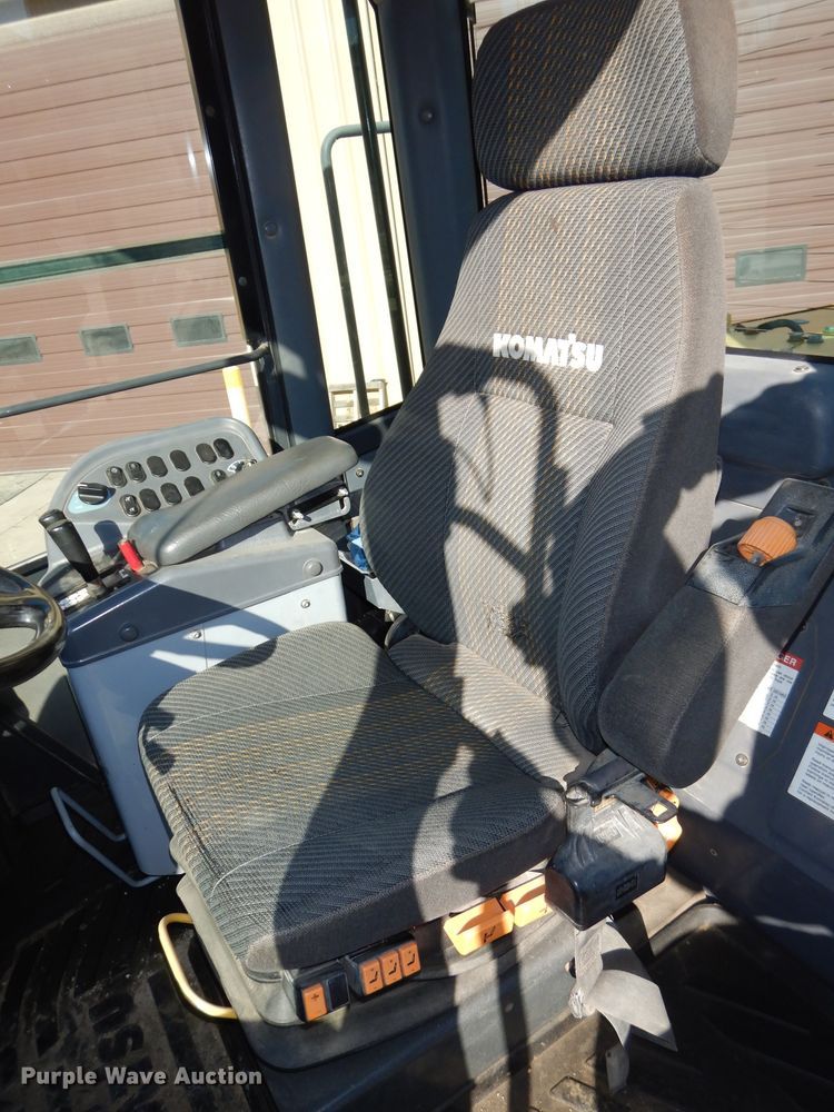 image for item DH4271 2011 Komatsu WA380-6 wheel loader