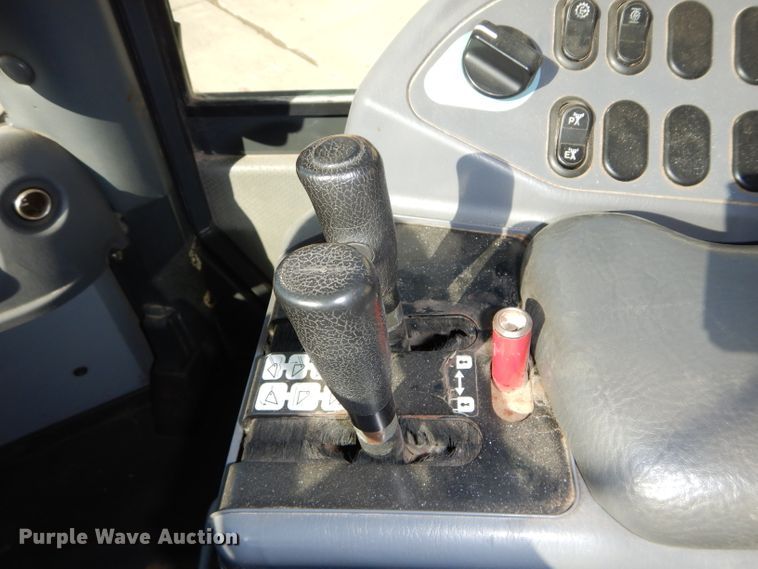 image for item DH4271 2011 Komatsu WA380-6 wheel loader