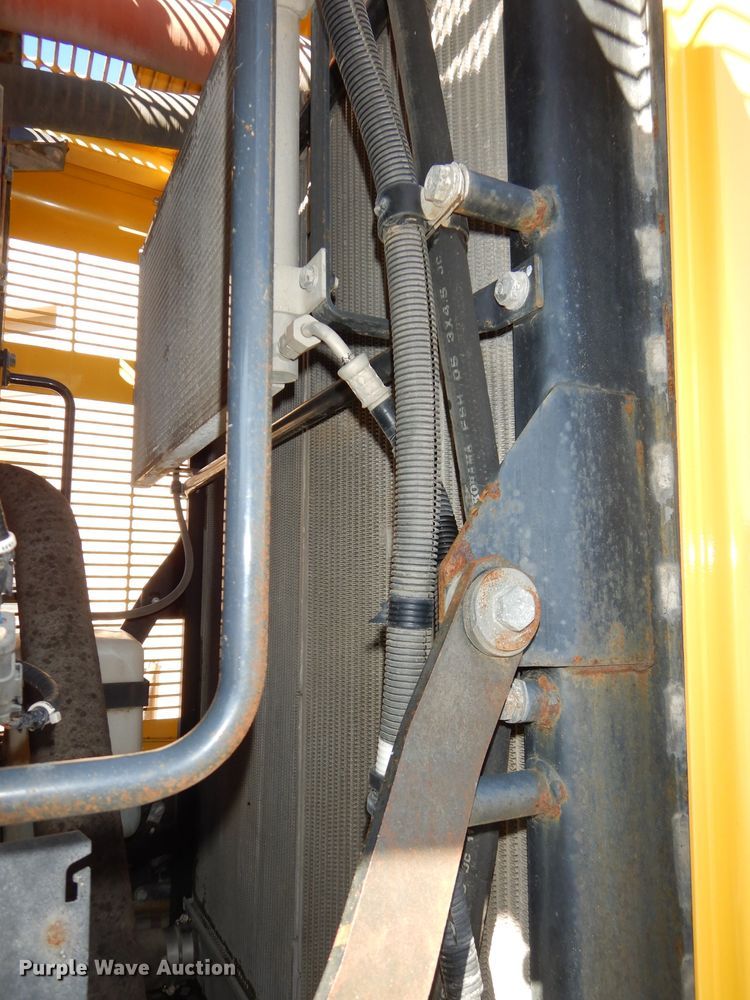 image for item DH4271 2011 Komatsu WA380-6 wheel loader